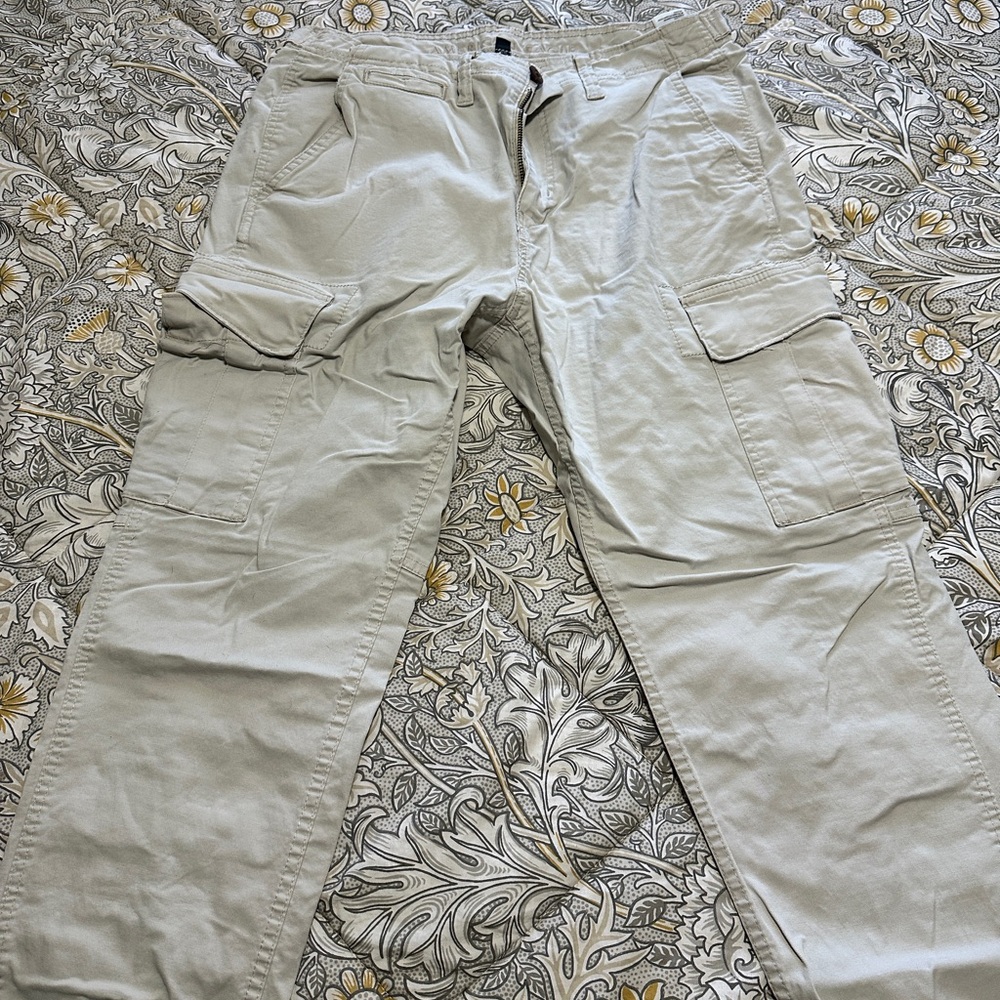 Men's American Eagle slim cargo pants